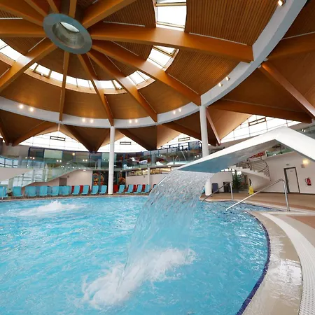 Resort Meander Thermal & *